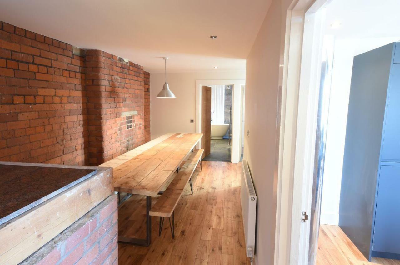 Stunning Penthouse Slps 20 Apartman Manchester Kültér fotó