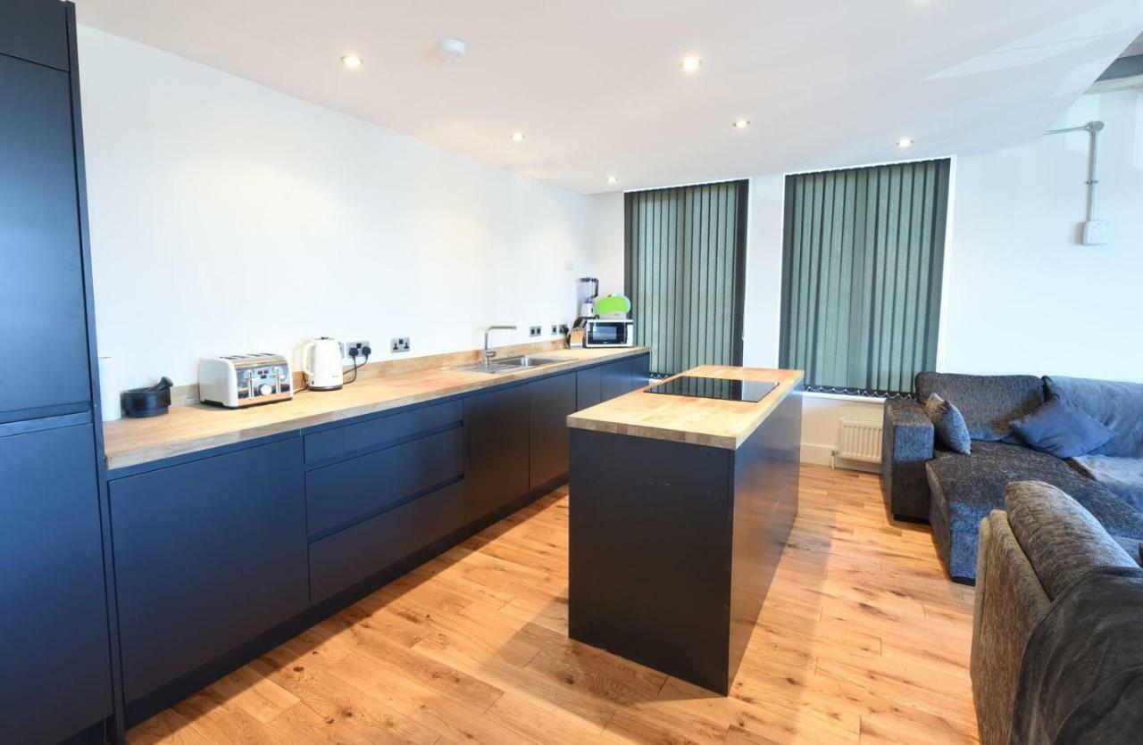 Stunning Penthouse Slps 20 Apartman Manchester Kültér fotó